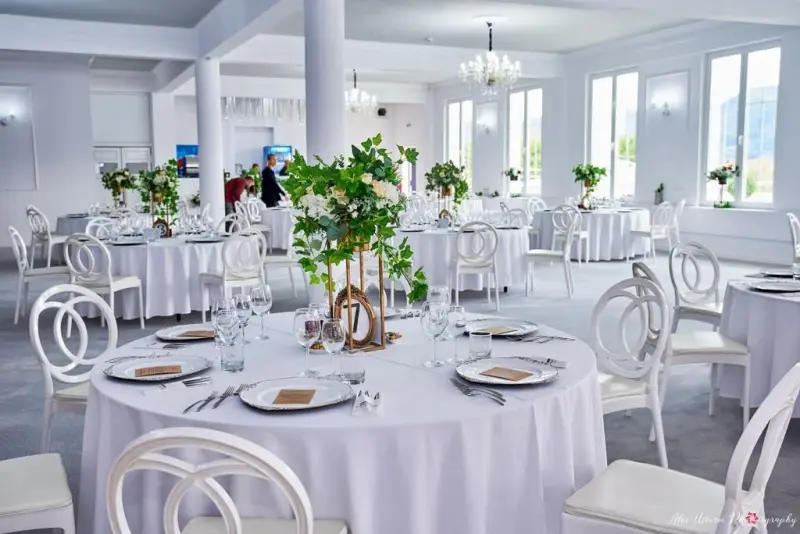 Restaurant nuntă Neamț – Le Papillon Ballroom